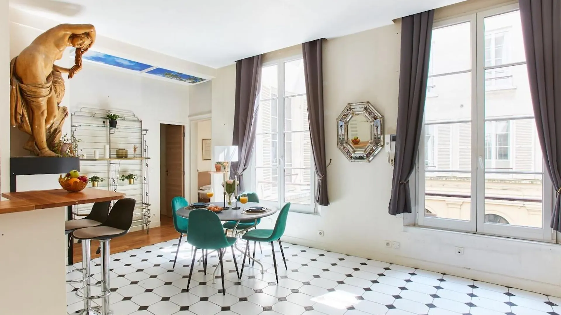 Bnbnova - 2Br - Madeleine & Palais Garnier Paris 0*,  France